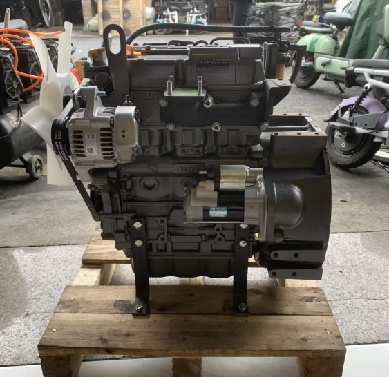 5000vt3枚 NEW original 3TNV76 Engine 3TNV76-GGE Diesel engine Low