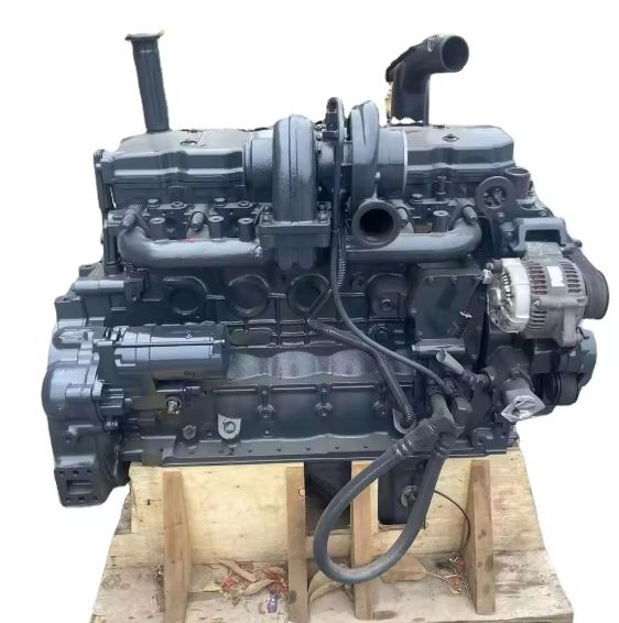 Komatsu Excavator PC220-8 Diesel Engine Assembly SAA6D107E-1 6D107 engine assy