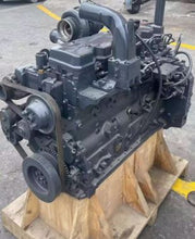 Load image into Gallery viewer, Komatsu Excavator PC220-8 Diesel Engine Assembly SAA6D107E-1 6D107 engine assy