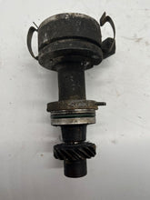 Load image into Gallery viewer, 037905205M : DISTRIBUTOR