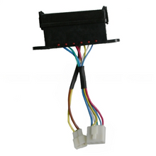 Load image into Gallery viewer, D06BX2083 : FUSE BOX - motofork