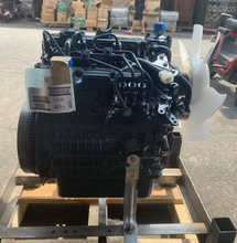 Load image into Gallery viewer, NEW original D902 Engine D902-EF08 Diesel engine 3 Cylinders 11.8KW/2300RPM For kubota