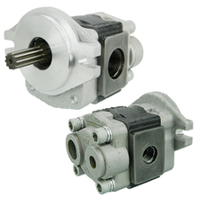 Load image into Gallery viewer, 67110-13130-71: Hydraulic Pump - motofork